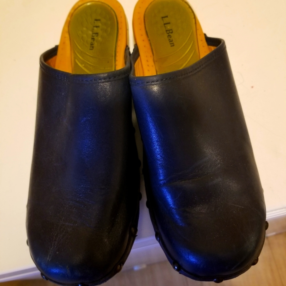 Ll Bean blue leather clog